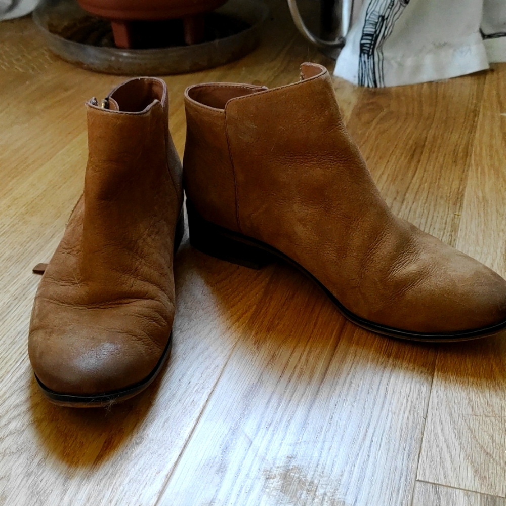 Aldo nude - $100 New!